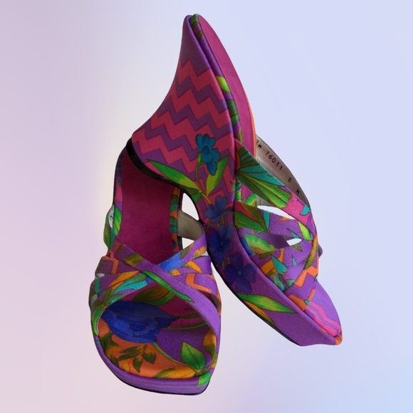 Stuart Weitzman Shoes - Stuart Weitzman Bright Multi Chevron Floral Print Platform Wedge Sandals 8M